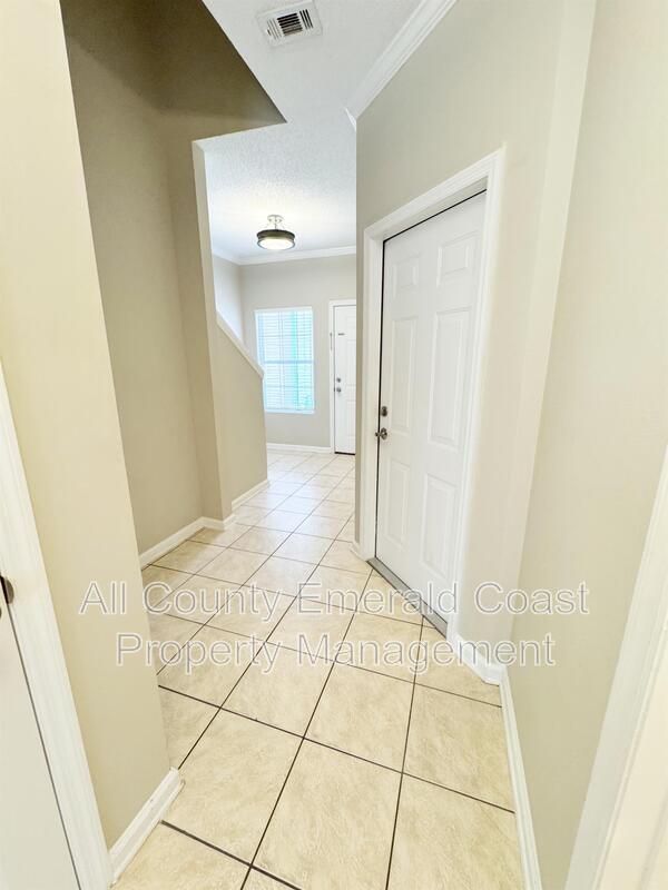 Building Photo - 732 E Mack Bayou Dr