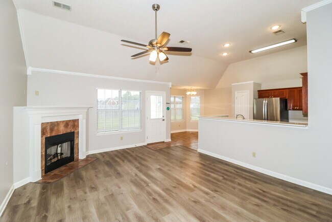 Building Photo - 6284 Manchester St