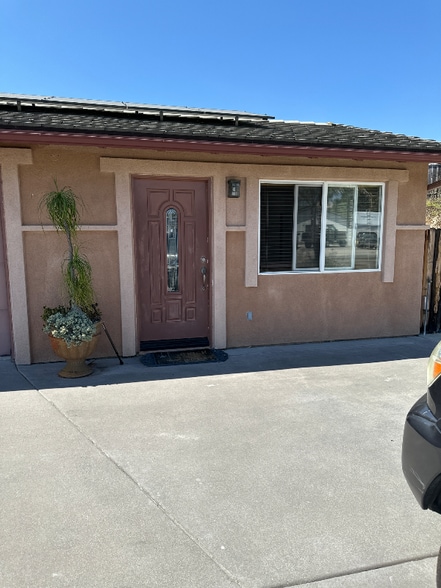 Primary Photo - 706 Sylvis Way