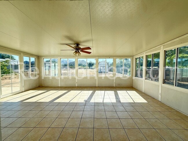 Building Photo - 15917 Arena Dr