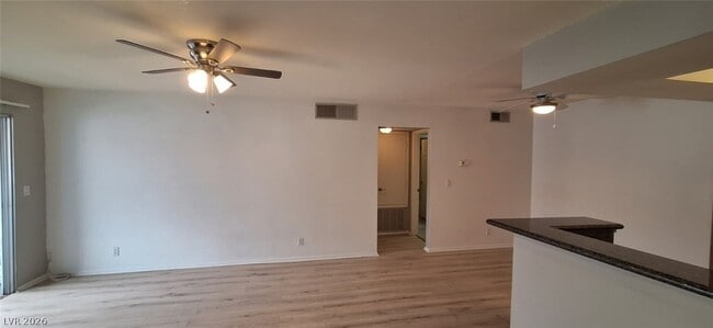 Building Photo - 1455 E Katie Ave