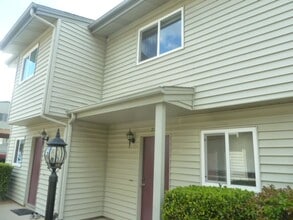 Building Photo - 1242 Stetson Rd