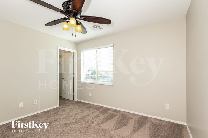 Building Photo - 10242 W Levi Dr