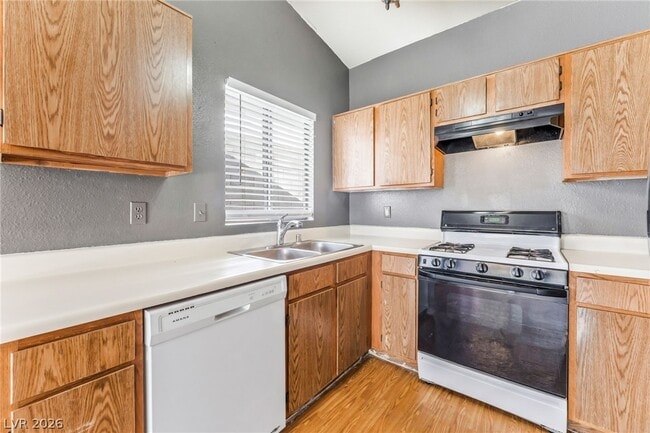 Building Photo - 5591 Ballinger Dr