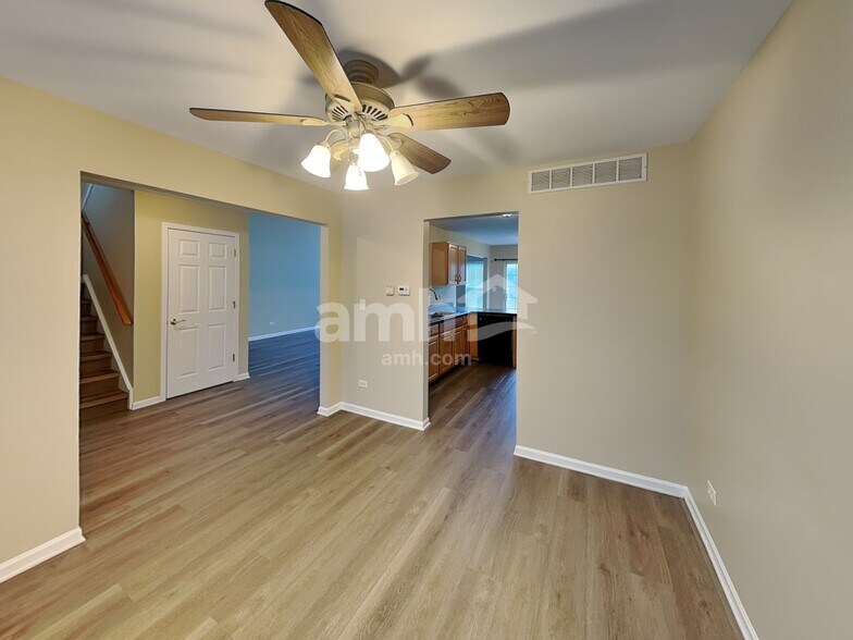 Building Photo - 1844 Courtwright Dr