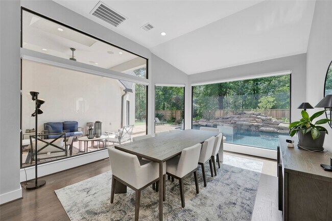 Building Photo - 19 Acorn Cluster Ct