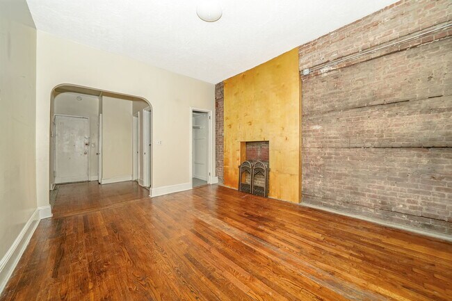 Building Photo - 363 3rd Ave