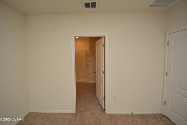 Building Photo - 285 Sunset Point Dr