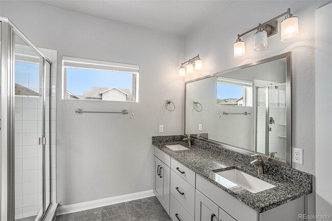 Building Photo - "Spacious 4-Bedroom Sanctuary with 3.5 Bat...