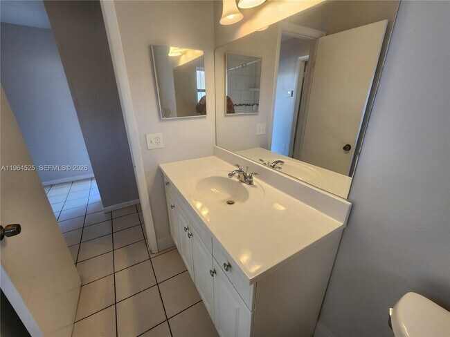 Building Photo - 10967 NW 30th Pl