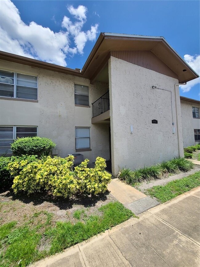 Building Photo - 1916 Honour Rd