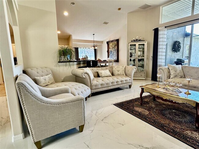 Building Photo - 1947 Fairway Loop