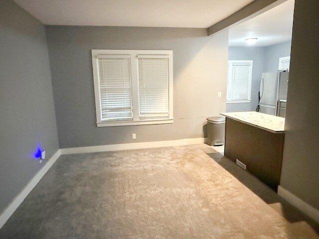 Building Photo - 15 Forest St