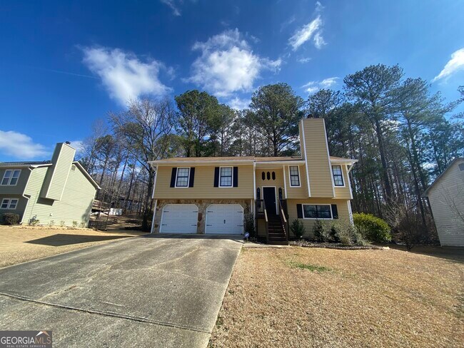 Primary Photo - 6205 Littleton Dr