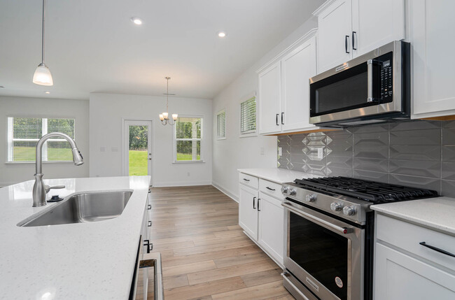 Building Photo - 19225 Yellow Birch Dr