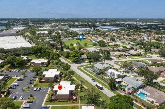 Building Photo - 2776 SW 15th St