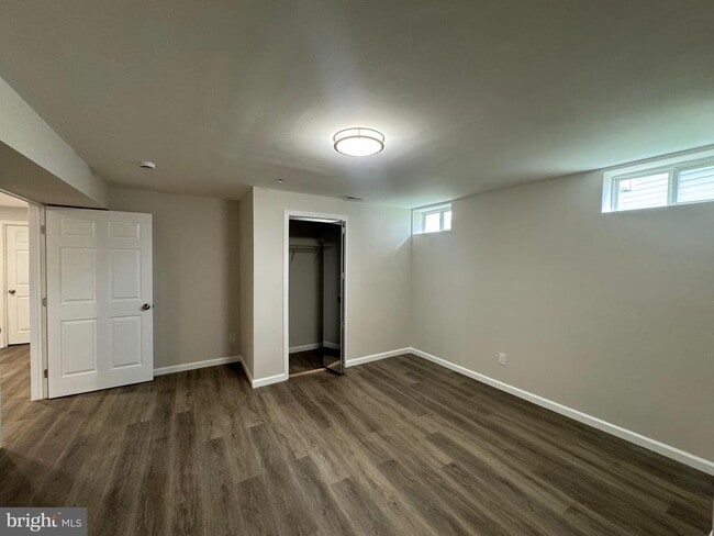 Building Photo - 6900 Ironbridge Ln