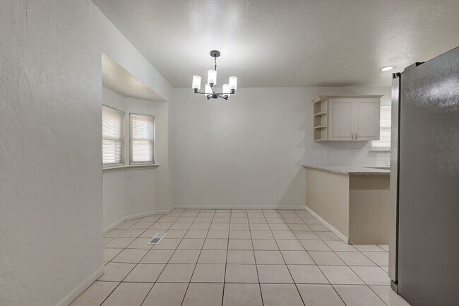 Building Photo - 4012 NW 62nd Terrace