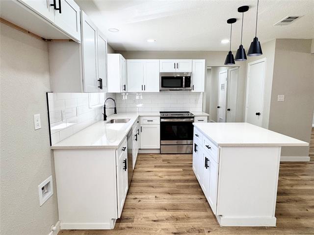 Building Photo - 4955 Odessa Ave