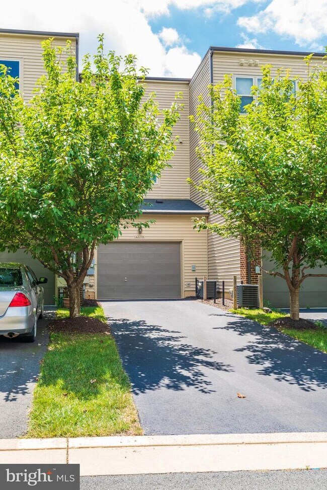 Building Photo - 42270 Yancey Terrace