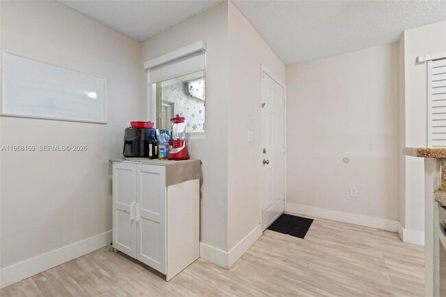 Building Photo - 4736 NW 114th Ave