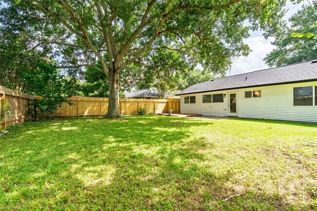 Building Photo - 4855 Sulley Dr
