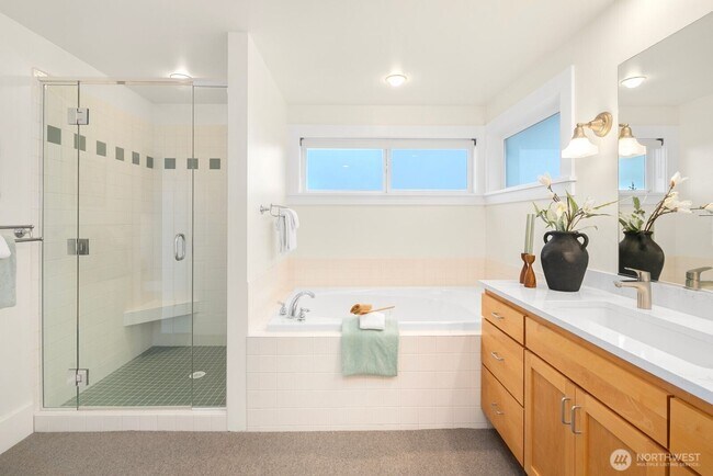 Building Photo - Light-Filled Magnolia Home with Spectacular Northwest Views