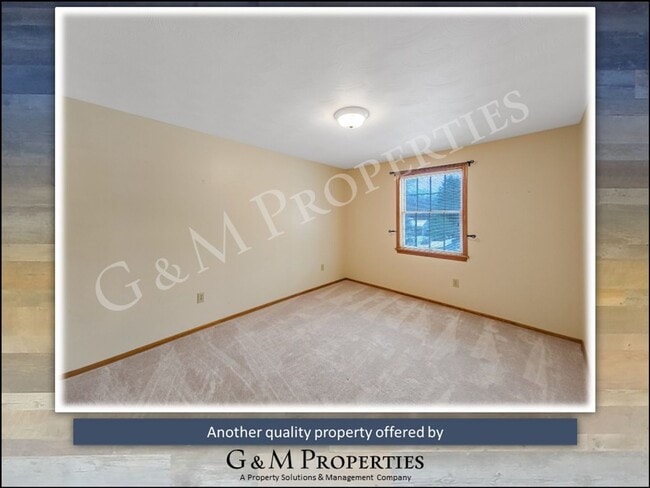 Building Photo - Rare 4-Bedroom Home Rental in the Penfield School District!