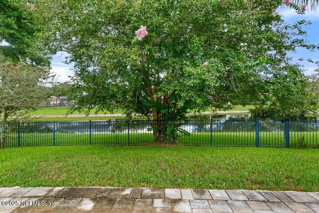 Building Photo - 1175 Eagle Point Dr