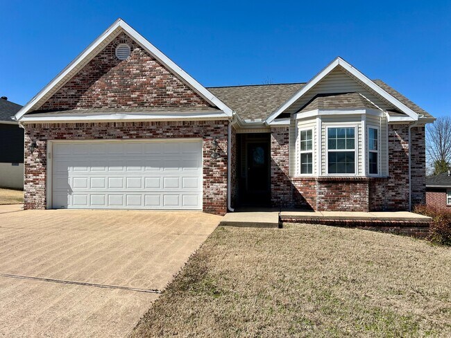 Primary Photo - 36 Valley View Cir