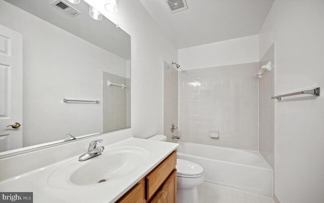 Building Photo - 3905 Chelsea Park Ln