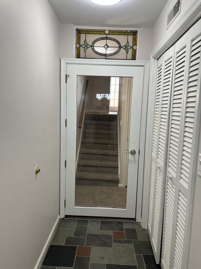 Building Photo - 161 N Gates Ave