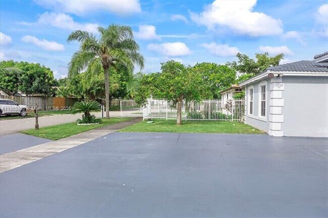 Building Photo - 13269 SW 278th St