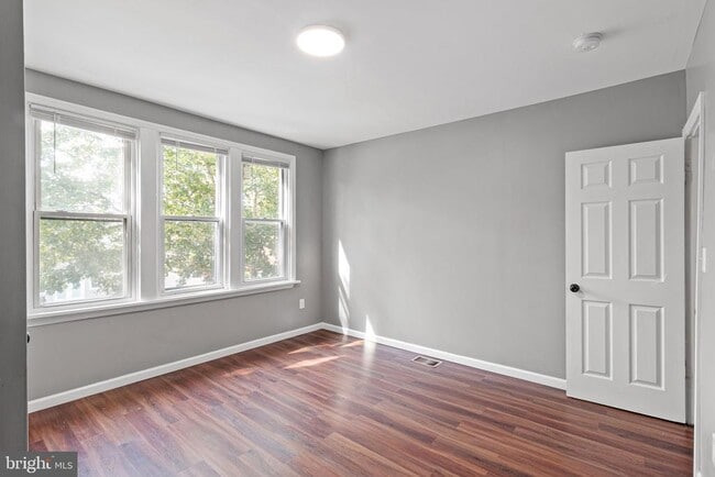 Building Photo - 1344 Princeton Ave
