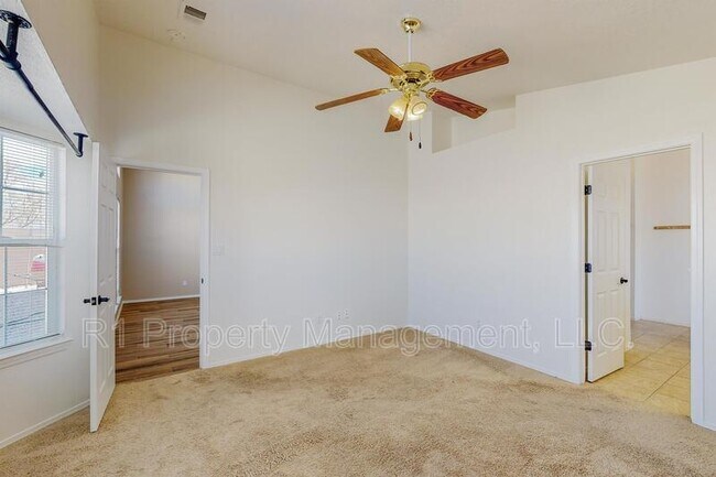 Building Photo - 5551 Rabadi Castle Ave NW