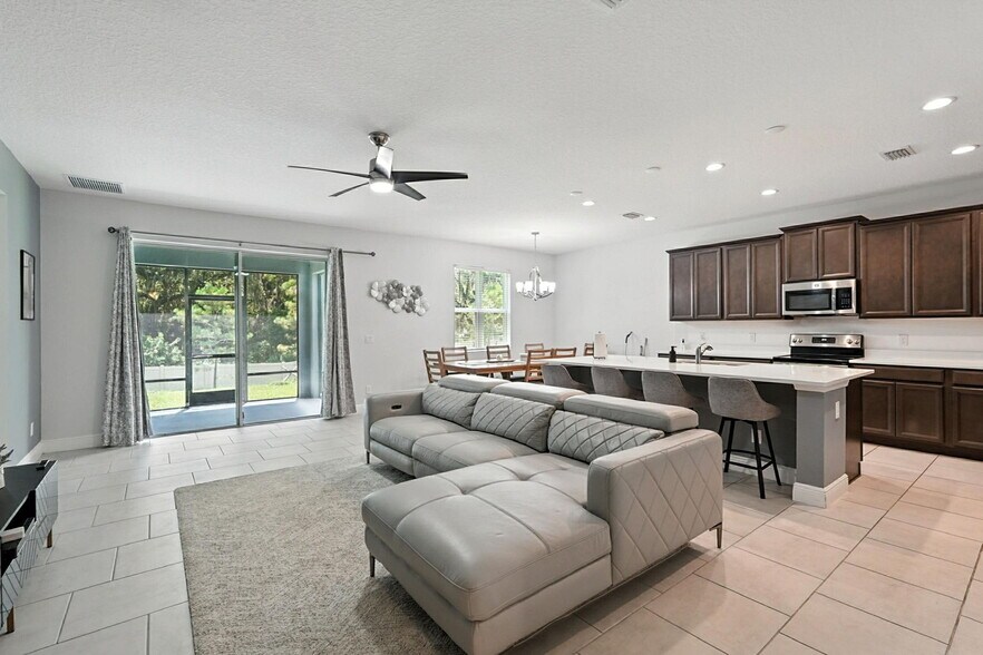 Building Photo - 2720 Nottel Dr