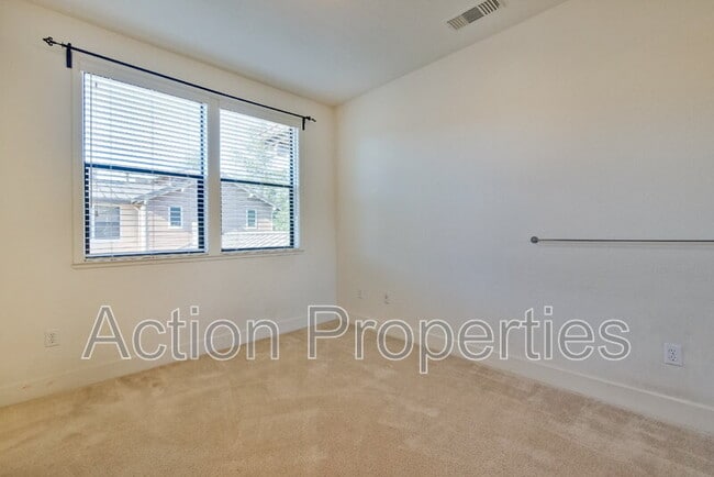 Building Photo - 4206 Rickeys Way