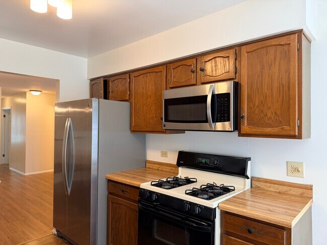 Building Photo - 251 Coventry Cir
