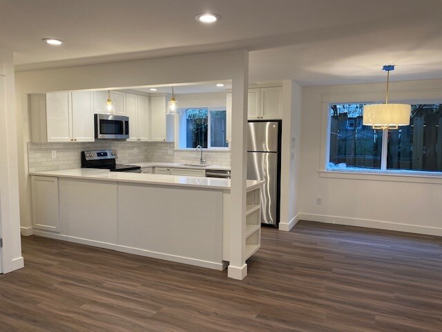 Primary Photo - 7537 42nd Ave NE