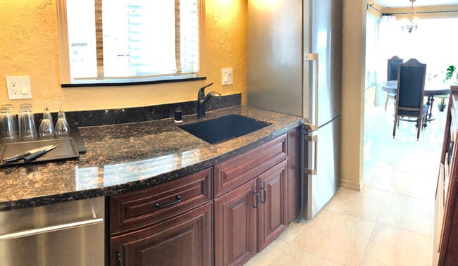 Building Photo - 3849 59th Ave SW