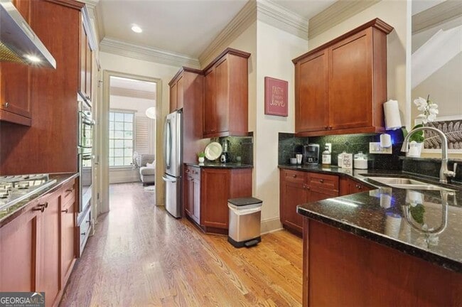 Building Photo - 1071 Pearl