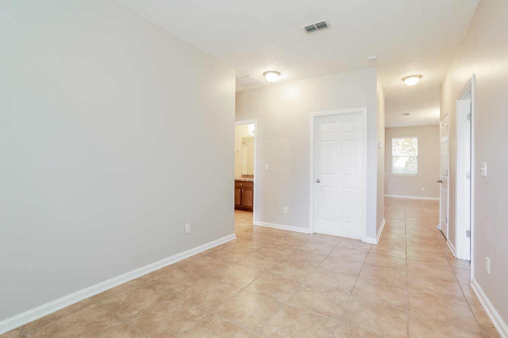 Building Photo - 11876 Carson Lake Dr W