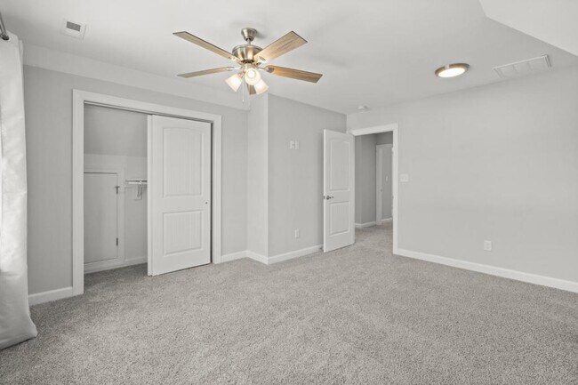 Building Photo - 5924 Roland Smith Dr