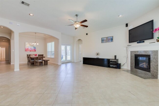 Building Photo - 24918 Azalea Ranch Dr