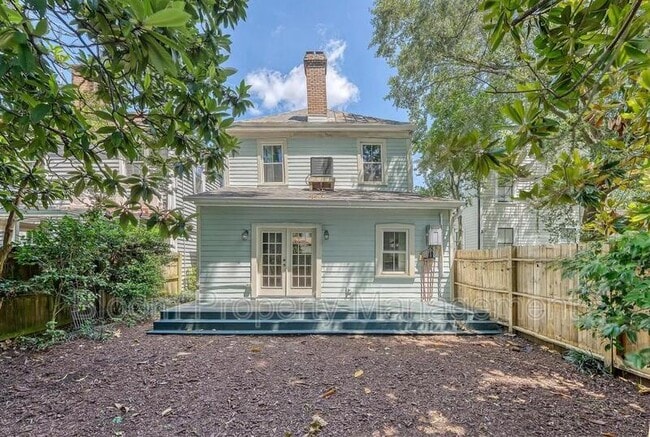 Building Photo - 169 Fishburne St