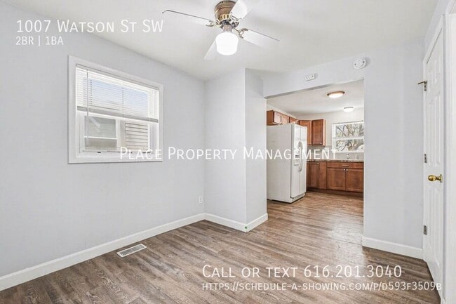 Building Photo - 1007 Watson St SW