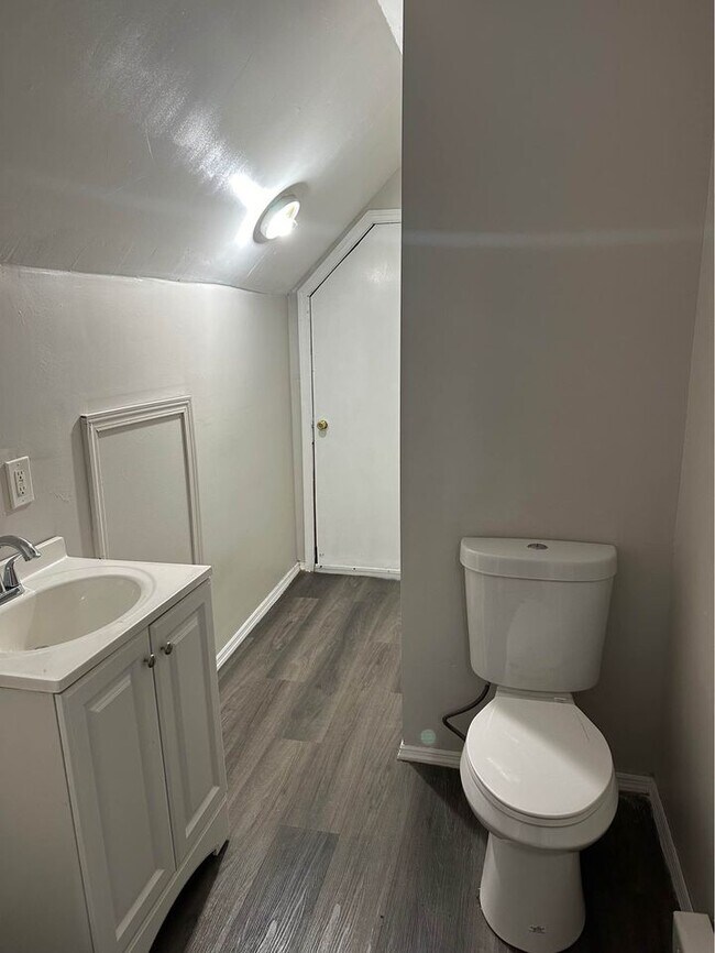 Building Photo - 1328 Pittston Ave