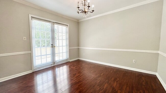 Building Photo - Rare Cross Creek 2 Bedroom-2.5 Bathroom Townhouse, Available NOW!