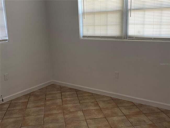 Building Photo - 6241 Balboa Dr