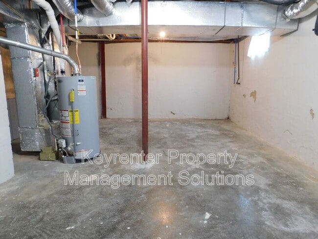 Building Photo - 2317 Cortland St